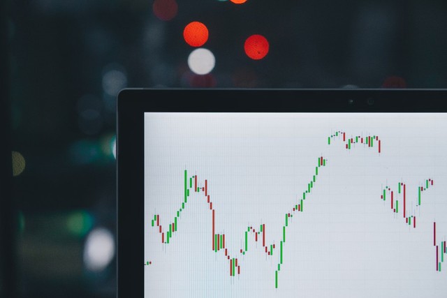 Plateformes de trading en ligne : fonctionnement, risques et bonnes pratiques